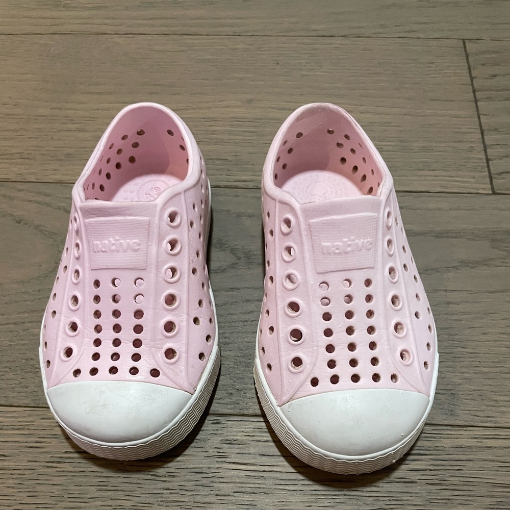 Barely Worn Native Shoes Jefferson Pink